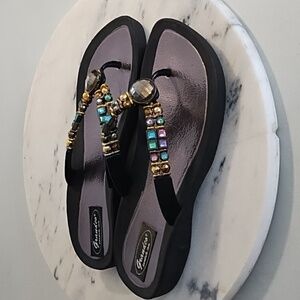 Grandco Jeweled Gold Black Flip Flop Sandals